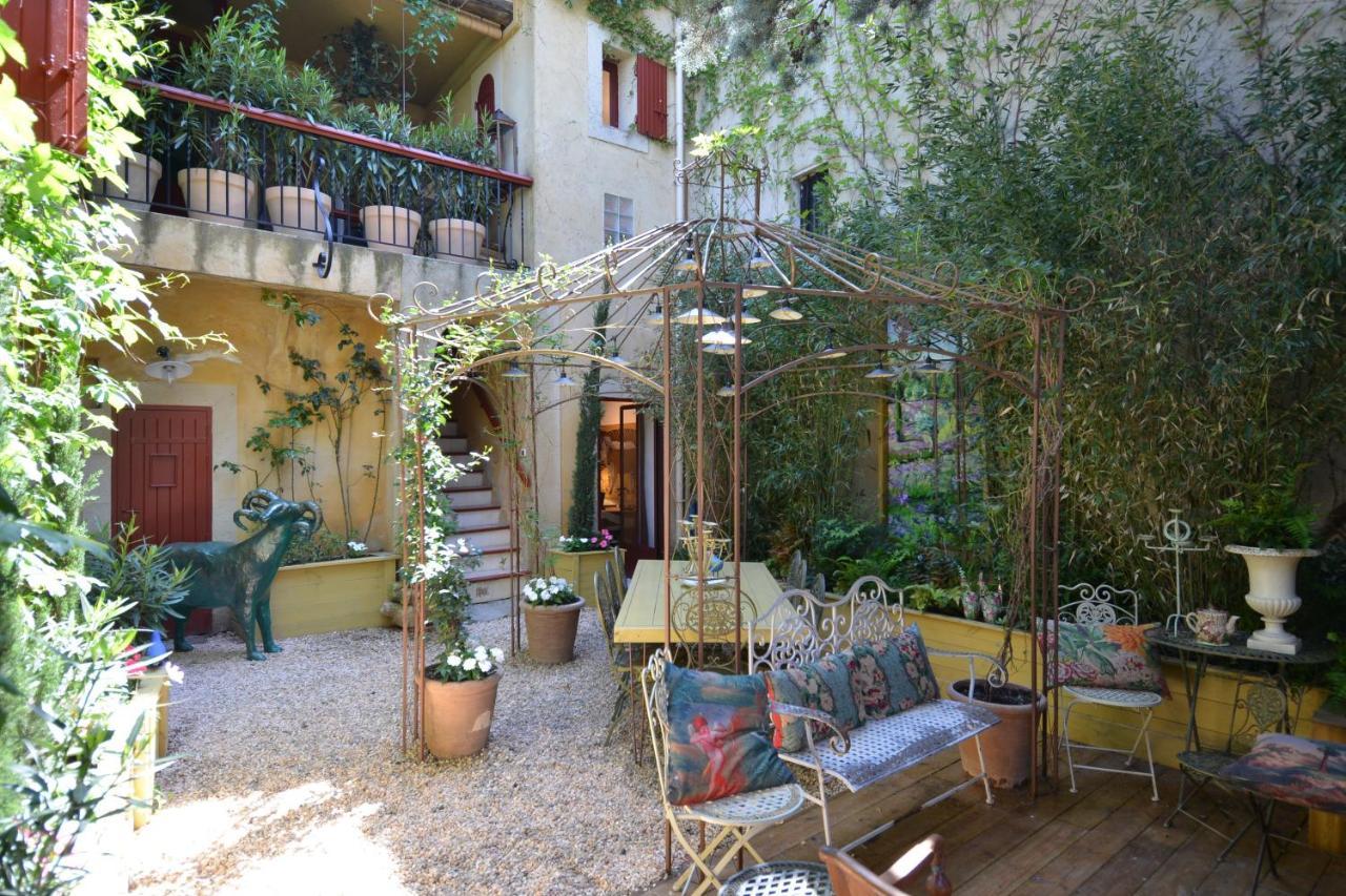 Apartamento La BARBELLA Lourmarin Exterior foto