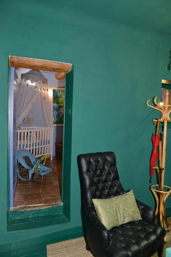 Apartamento La BARBELLA Lourmarin Exterior foto